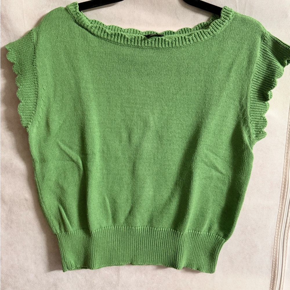 Ann Taylor Factory Green Scallop-Trim Knit Top